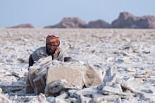 salt miners at work